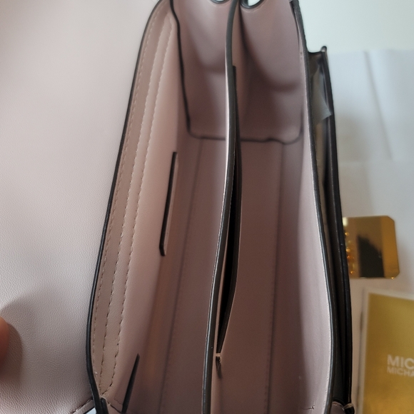 Michael Kors cross body bag - Picture 13 of 16